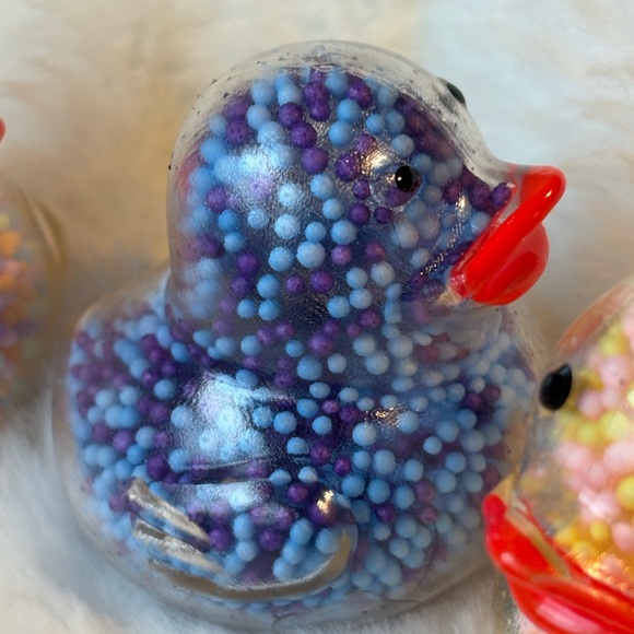 Colorful Squishy Duck Set - Picture 4 of 8